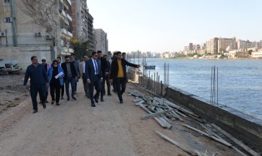 محافظ الدقهلية يشهد استلام 4,600 كرتونة مواد غذائية لتوزيعهم علي الأسر الأولي بالرعاية