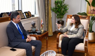 وزيرة الهجرة تستقبل رئيس مجلس إدارة البريد المصري لبحث استفادة المصريين بالخارج من الخدمات البريدية