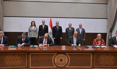 رئيس الوزراء يشهد توقيع اتفاقية لتطوير مشروع للهيدروجين الأخضر باستثمارات 4 مليارات دولار