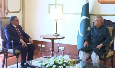 السفير المصرى في باكستان يقدم أوراق اعتماده إلى الرئيس الباكستاني
