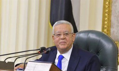 المستشار حنفي جبالي يرفع الجلسة العامة ويعلن استئنافها في 2 يناير 2024