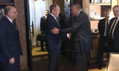 «شكري» خلال لقائه «لافروف»: مصر تتطلع للتوصل لتسوية سياسية للأزمة الأوكرانية