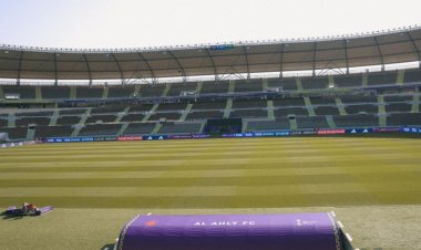 خالد بيبو يعاني أرضية وغرف ملابس ملعب الأمير عبدالله الفيصل