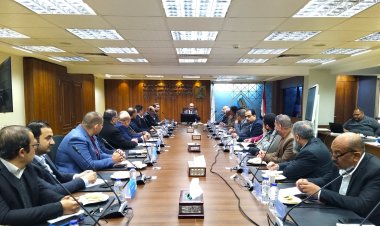 نائب وزير الإسكان يناقش فرص تطوير عدادات المياه الذكية بتكنولوجيا وصناعة مصرية متكاملة