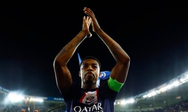 باريس سان جيرمان يجدد عقد كيمبيمبي حتى 2026