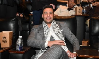 بالشال الفلسطيني.. محمد إمام في العرض الخاص لفيلم أبو نسب