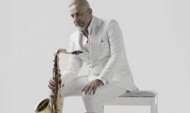 شريف منير عن فيلمه الجديد "ليه تعيشها لوحدك": "تحدي جديد بالنسبالي"