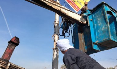 محافظ أسيوط: استمرار حملات مراجعة الإعلانات بالشوارع والميادين وإزالة غير المرخص