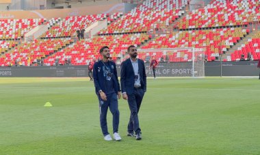 لاعبو بيراميدز يعاينون أرضية ملعب محمد بن زايد قبل لقاء فيوتشر