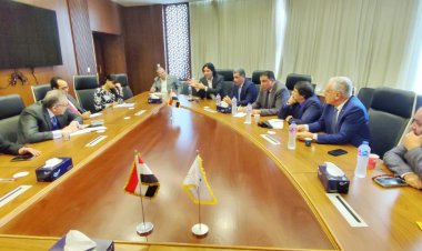 أحمد الوكيل يبحث مع وفد ليبي فرص مساهمة الشركات المصرية في إعادة إعمار ليبيا