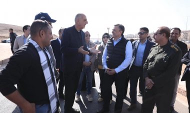 وزير السياحة والآثار يتفقد آخر مستجدات أعمال تطوير الخدمات بمنطقة أهرامات الجيزة