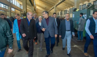 «وزير الدولة للإنتاج الحربي" يتابع انتظام سير العمل في «شبرا للصناعات الهندسية وحلوان لمحركات الديزل»