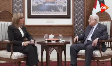 الرئيس الفلسطيني محمود عباس يجري أول حوار له منذ العدوان على غزة مع لميس الحديدي