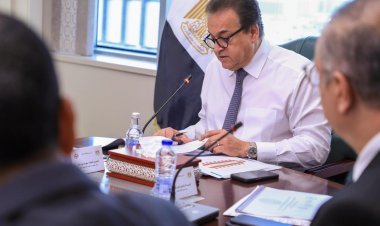 وزير الصحة يترأس اجتماع لجنة أولويات استيراد الأدوية والمستلزمات الطبية