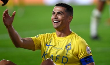 رونالدو ومانيه يقودان النصر لفوز كبير على الاتحاد في الدوري السعودي