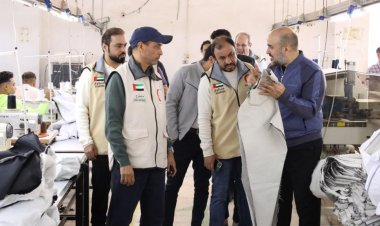 الهلال الأحمر يخصص قافلة إنسانية إلى قطاع غزة ضمن حملته الشتوية «أنتم الأيادي الدافئة»