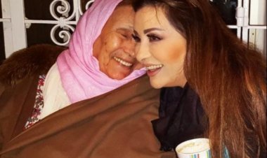 "غسلت أمي بإيدي".. لطيفة تكشف عن أصعب اللحظات في حياتها