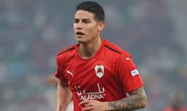 «الاستحمام عاريا والأكل باليد».. رودريجيز يكشف أسباب رحيله عن الريان القطري