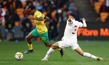 بيرسي تاو على رأس قائمة جنوب إفريقيا في كأس الأمم