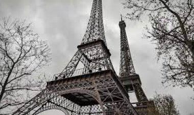 لحظة تاريخية.. برج إيفل يُغلق في يوم احتفالي