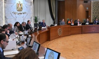 مجلس الوزراء: السياحة وقناة السويس والاتصالات أبرز القطاعات تحقيقا لمعدلات نمو إيجابية
