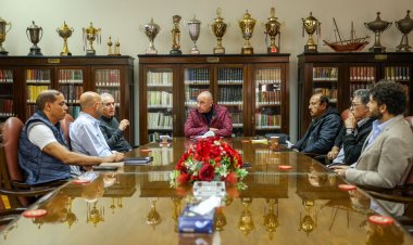 الخطيب يناقش مع كولر احتياجات فريق الأهلي للفترة القادمة