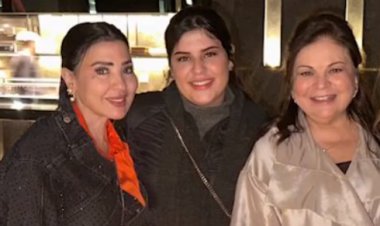 أول ظهور لابنة ماجدة زكي وكمال أبو رية في عيد ميلاد والدتها (فيديو)