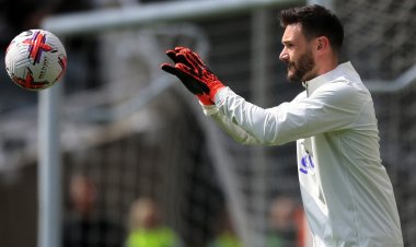 لوس أنجلوس الأميركي يضم الحارس الفرنسي هوجو لوريس