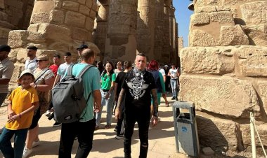 إقبال كثيف من السياح على معبد الكرنك بالأقصر