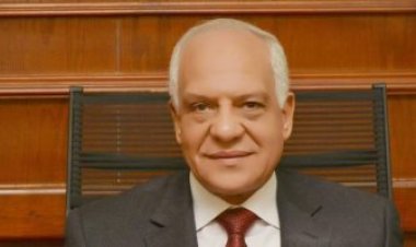 محافظ الجيزة يتفقد سير امتحانات الشهادة الإعدادية للفصل الدراسي الأول