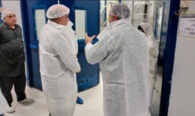 وزير قطاع الأعمال يتفقد مصانع شركة النيل للأدوية ويتابع خطة التطوير