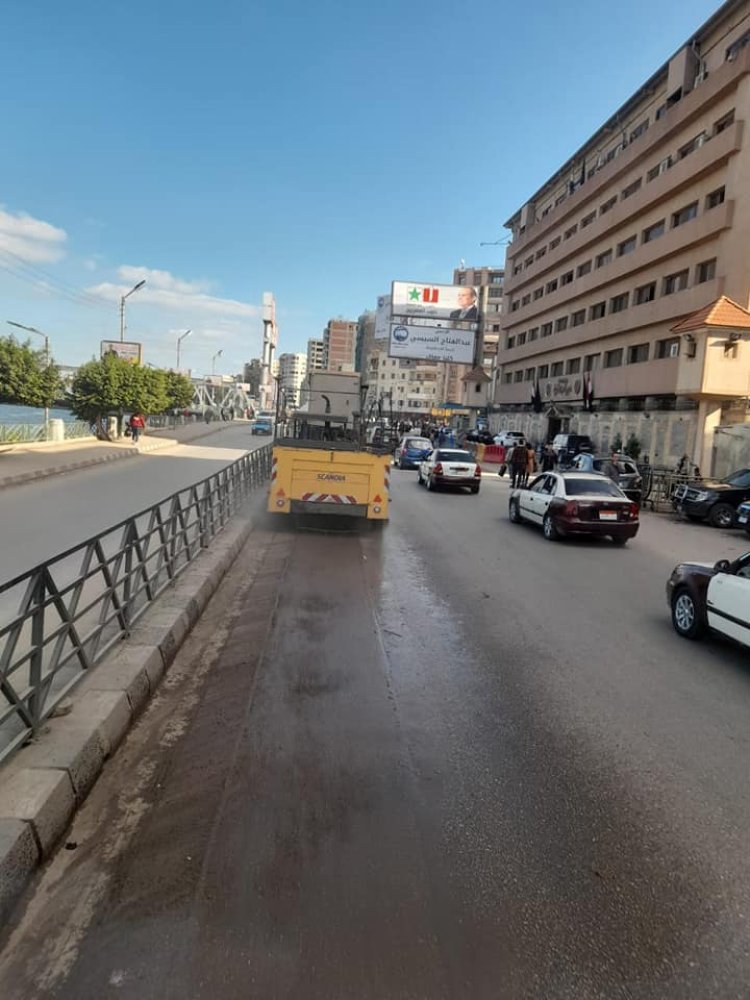 «مختار»: رفع 610 طن قمامة و100طن مخلفات صلبة من الشوارع