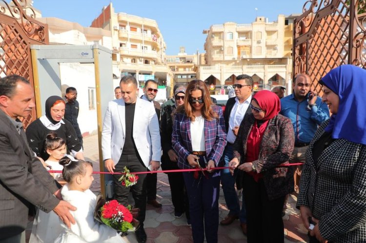 محافظ دمياط تفتتح معرض الأسر المنتجة بمجمع الرعاية الاجتماعية