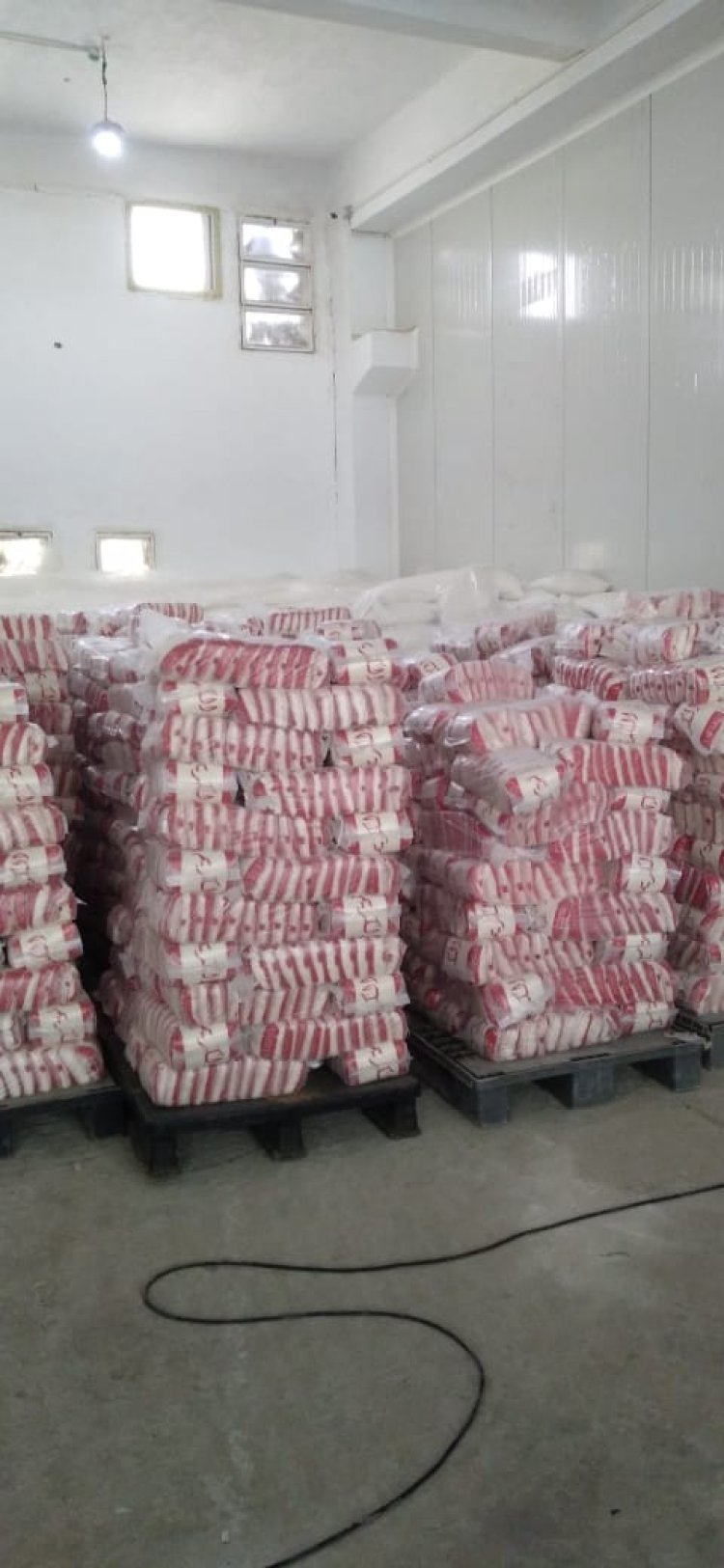 ضبط 4 طن سكر و4 طن دقيق تم حجبهم عن التداول
