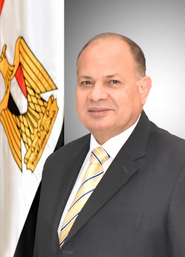 محافظ أسيوط يوجه بالإعلان عن مسابقة جائزة الدولة للمبدع الصغير في دورتها الرابعة
