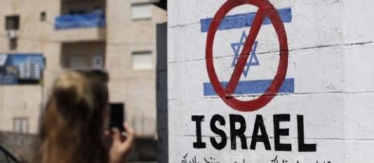 27 % من الأمريكيين يرفعون شعار: المحرقة أسطورة ومقاطعة إسرائيل ضرورة