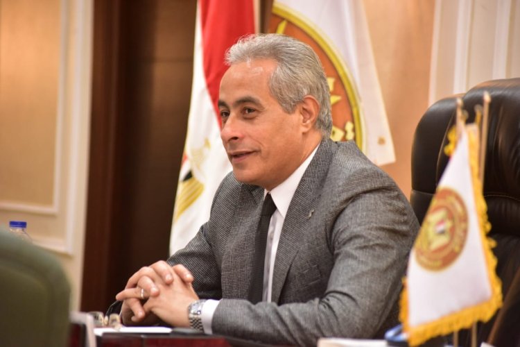 وزير العمل يوجه بتسهيل مشاركة العاملين في الانتخابات الرئاسية