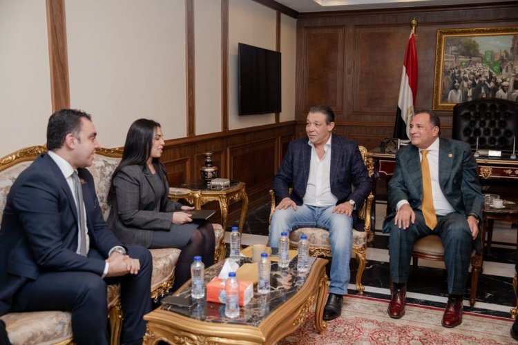المرشح الرئاسي حازم عمر يستقبل وفدًا من تنسيقية شباب الأحزاب والسياسيين