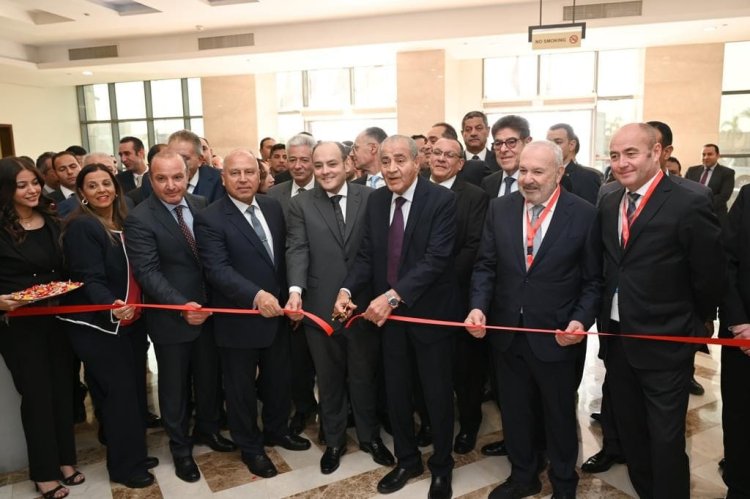 وزراء التجارة والصناعة والتموين والتجارة الداخلية والنقل يفتتحون فعاليات معرض فوود افريكا للصناعات الغذائية