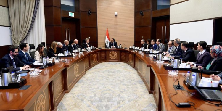 "مدبولي" يبحث مع وفد إيطالي إقامة استثمارات جديدة في مجال الأمن الغذائي