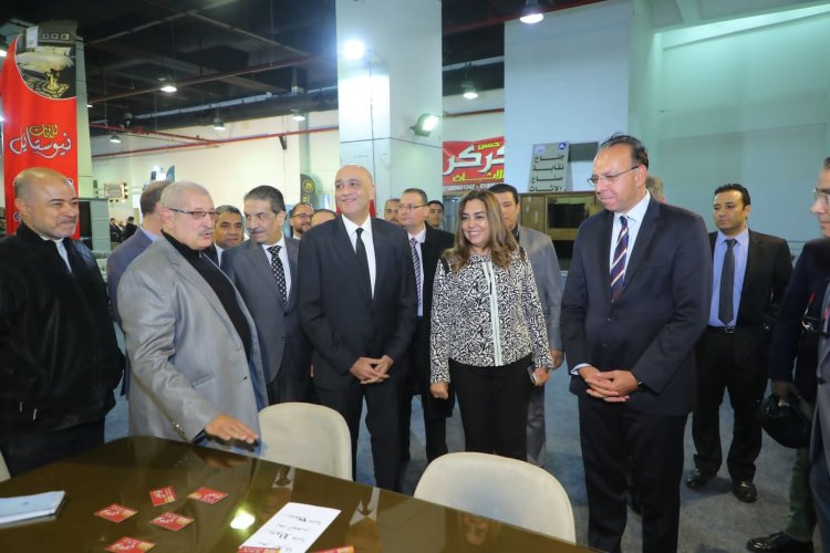 على مساحة 6 آلاف متر.. افتتاح معرض الأثاث "صنع في دمياط"