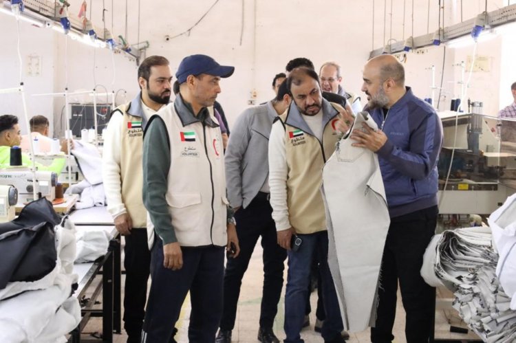 الهلال الأحمر يخصص قافلة إنسانية إلى قطاع غزة ضمن حملته الشتوية «أنتم الأيادي الدافئة»