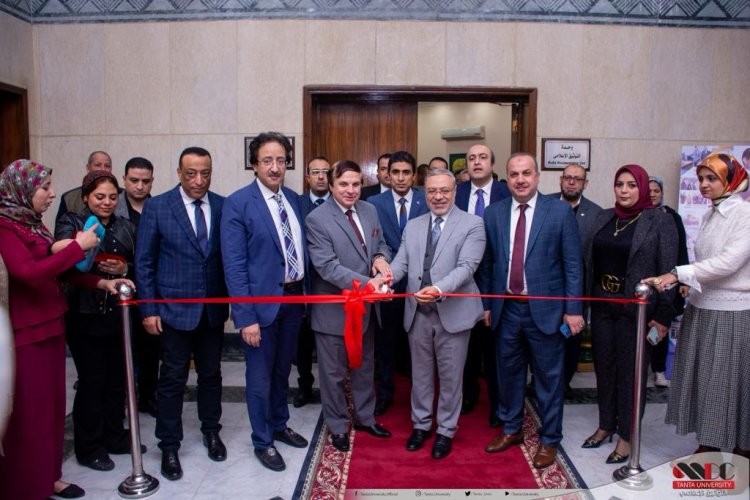 رئيس جامعة طنطا  يفتتح معرض الابتكارات الطلابية  لدعم ريادة الأعمال