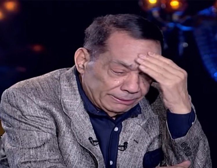 حلمي بكر يفقد القدرة على الحركة