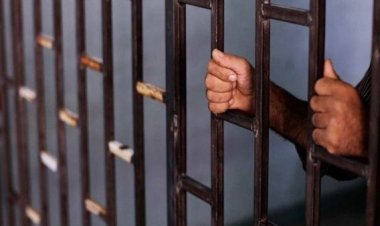رفض اعطاء الجانى أوراق الجلسة العرفية.. حبس المتهم بقتل عمدة قرية في الدقهلية 