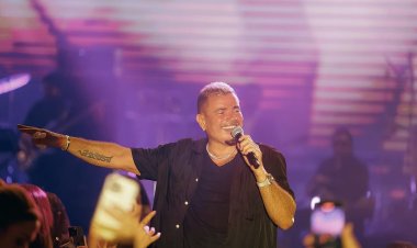 بحضور المغربي ياسين بونو.. عمرو دياب يشعل حفل رأس السنة بدبى 