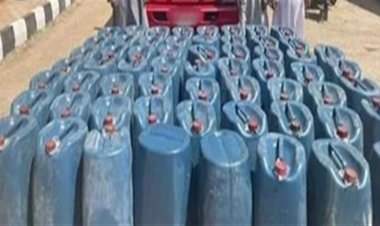 براميل للتخزين.. الداخلية تضبط 4 أشخاص بأكثر من 3 طن سولار 