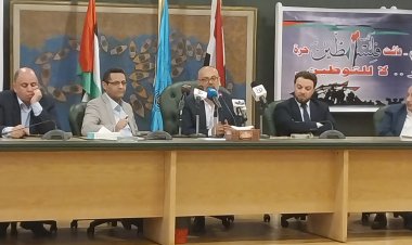 وزير الثقافة الفلسطيني: غزة تتعرض لأبشع حصار في التاريخ ولن نخرج من أرضنا