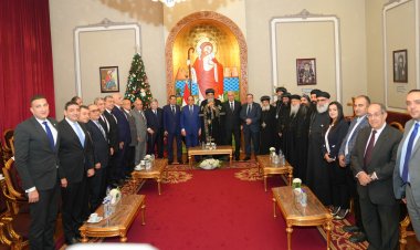 النائب العام ومجلس القضاء الأعلى يزورون البابا تواضروس للتهنئة بعيد الميلاد