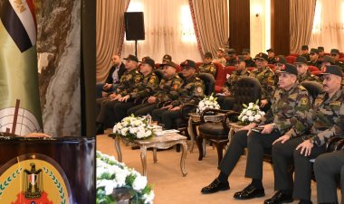 الفريق أسامة عسكر يتفقد أحد المراكز التدريبية للقوات المسلحة